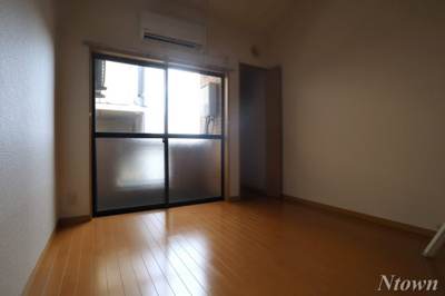 【居間・リビング】 | LIBERTY COURT | 居間です