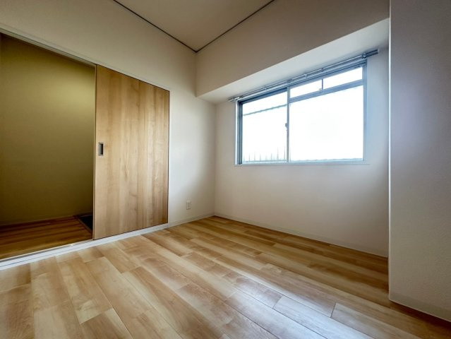 エステート三島の寝室