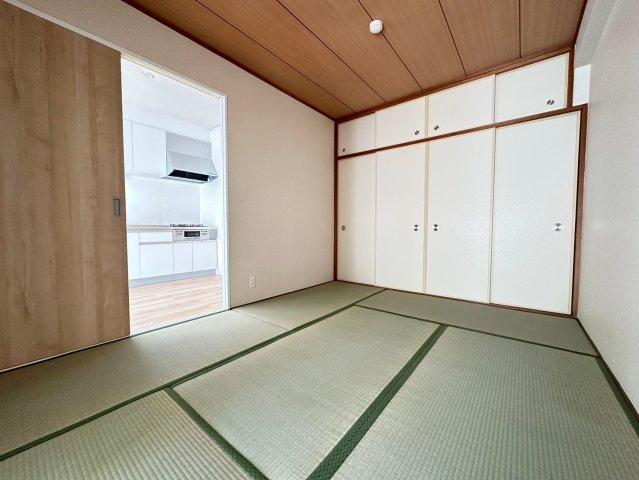エステート三島の寝室