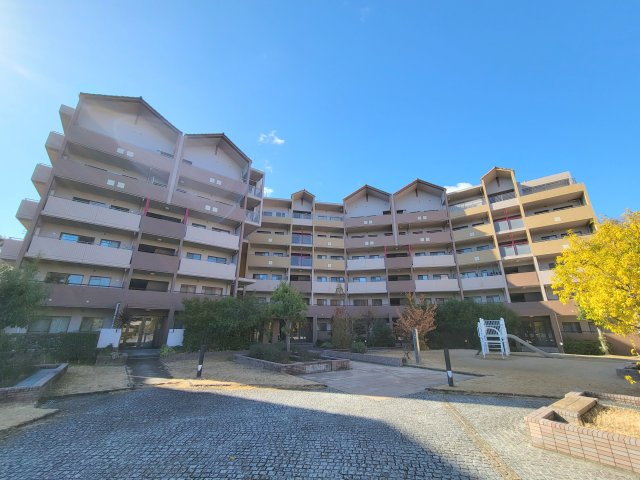 ローレルスクエア登美ヶ丘第Ⅰ期1番館