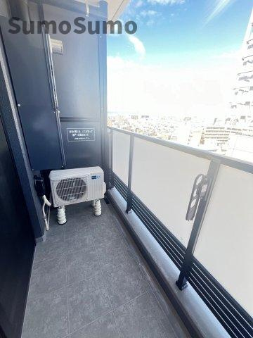 ザ・パークハビオ塚本のバルコニー|お洗濯にも便利なバルコニー付き