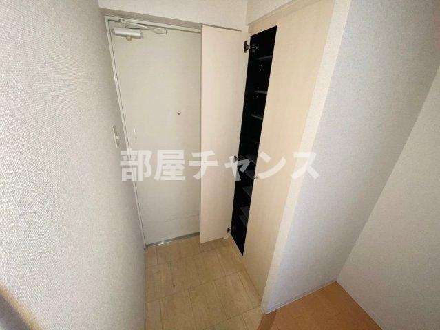 リヴシティ大須の玄関