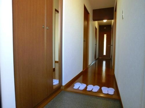 【玄関】 | ヴィラージュ荷稲 | 同仕様サンプル写真