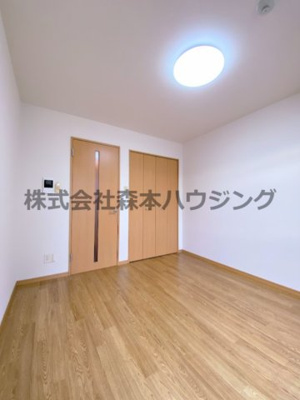 【洋室】 | 　ナビ磐船 | 広々とした洋室です