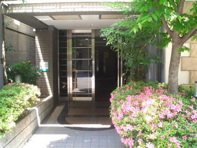 【エントランス】 | ラセーヌ本庄