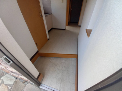 【玄関】 | リーフジャルダン富田駅前