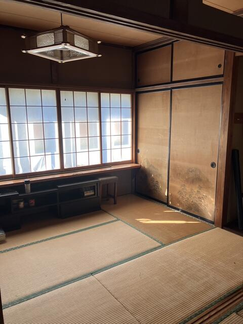 住宅＋店舗＋倉庫の居間・リビング