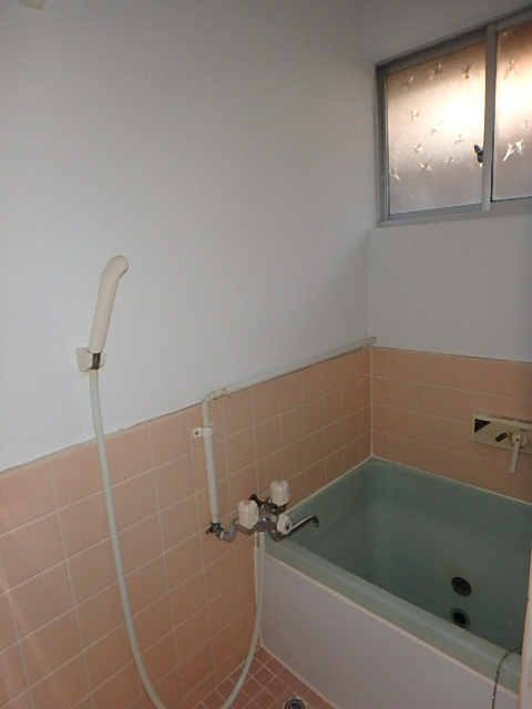 さくら荘の浴室