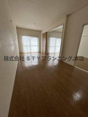 仲介手数料０円！シャトー樹里の洋室