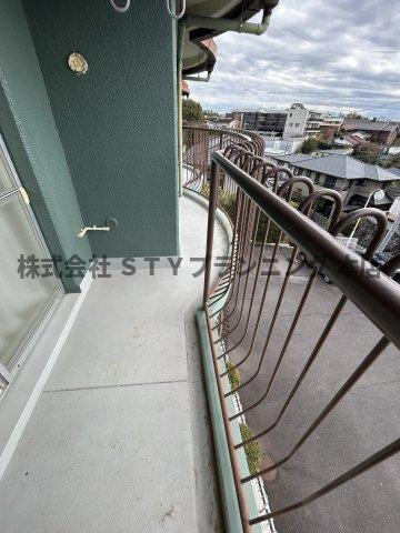 仲介手数料０円！シャトー樹里のバルコニー