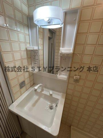 仲介手数料０円！シャトー樹里の独立洗面台