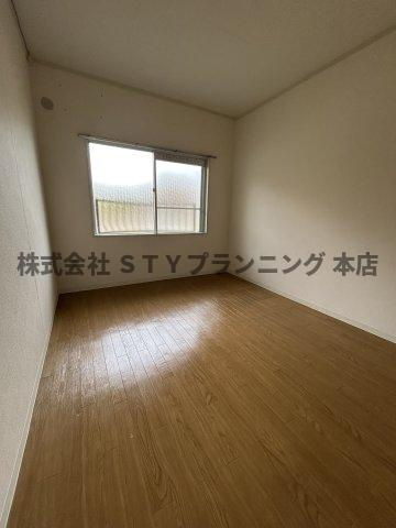 仲介手数料０円！シャトー樹里の洋室