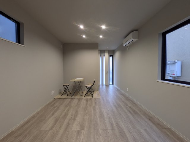 【居間・リビング】