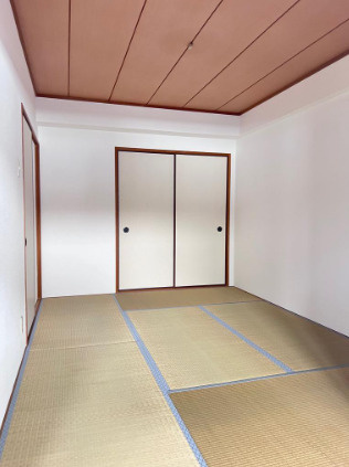 オークヒルズ山口の和室