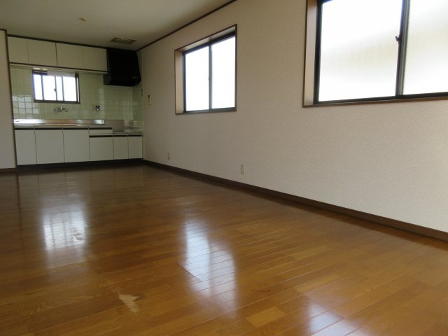 E.Cハイツの居間・リビング