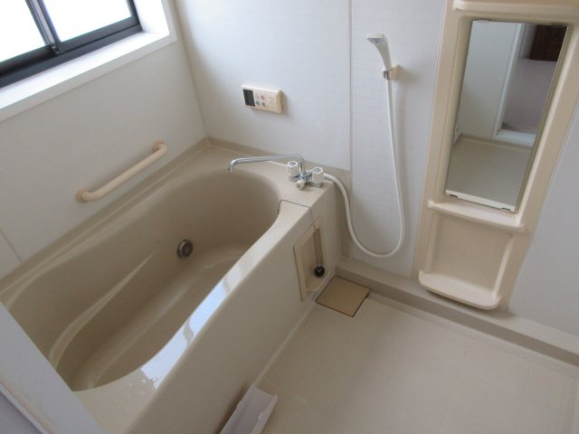 E.Cハイツの浴室