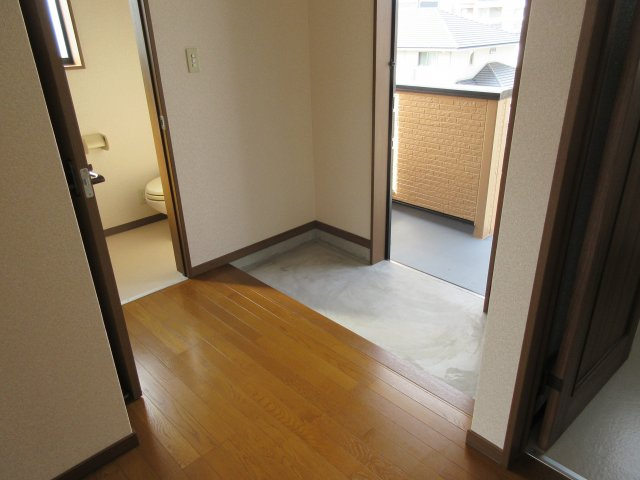 E.Cハイツの玄関