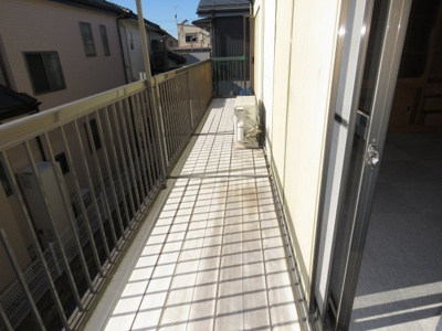 【バルコニー】 | 川越市霞ヶ関北1丁目　4SDK　戸建て貸家