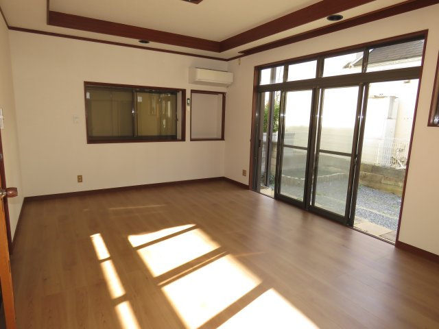 川越市霞ヶ関北1丁目　4SDK　戸建て貸家の洋室