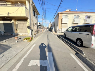 【前面道路含む現地写真】