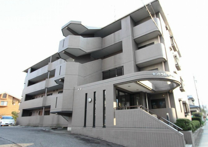 セントラルハイツ中平のエントランス