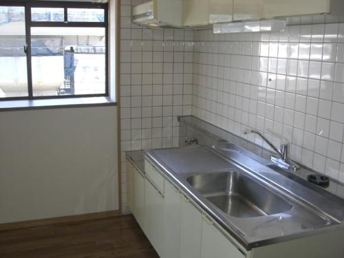 セントラルハイツ中平のキッチン