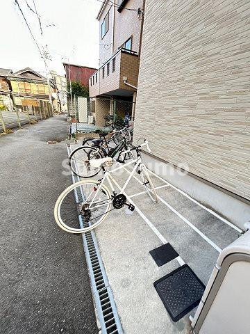 大阪市西淀川区姫島１丁目のアパートの駐車場