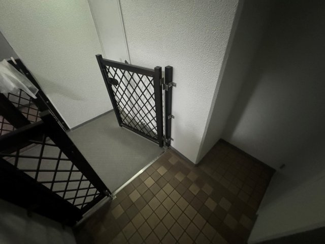 ヒューマンズ六ツ門の玄関