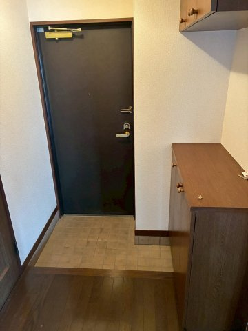 ヒューマンズ六ツ門の玄関