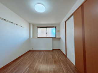 【寝室】 | コンフォルト　スクエア