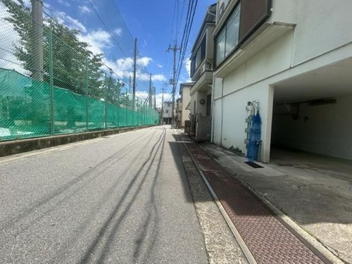 上植野町中福知　建築条件無土地の前面道路含む現地写真|マイホーム購入は人生の大切なご決断です。
気になる点は何でもお気軽にご相談ください。