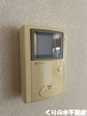 【セキュリティ】 | ロータス・高田Ａ | モニター付きインターホンです