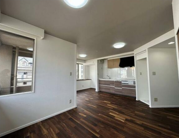 クレアウォーターマークの居間・リビング