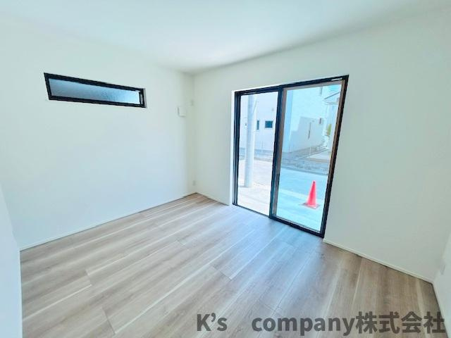 茅ヶ崎市今宿　新築戸建　2号棟の洋室|洋室6.7帖◇主寝室におすすめです◇