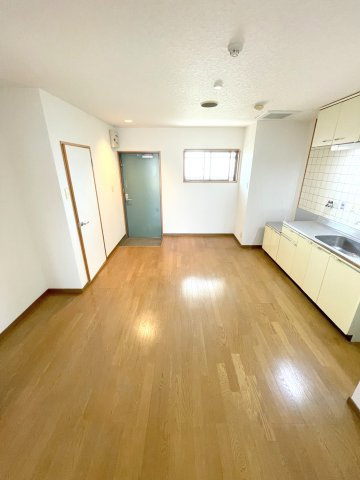 【居間・リビング】 | マンション和泉第三