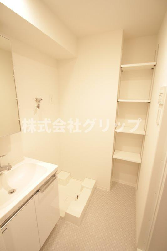 リヴシティ横濱新川町弐番館の洗面所