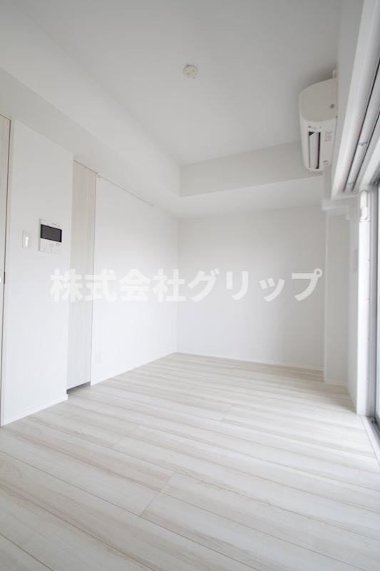 リヴシティ横濱新川町弐番館の洋室