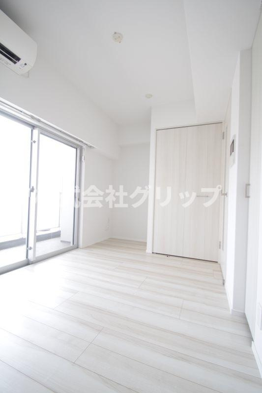 リヴシティ横濱新川町弐番館の洋室