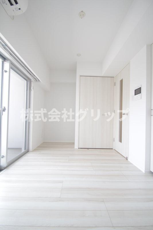 リヴシティ横濱新川町弐番館の洋室