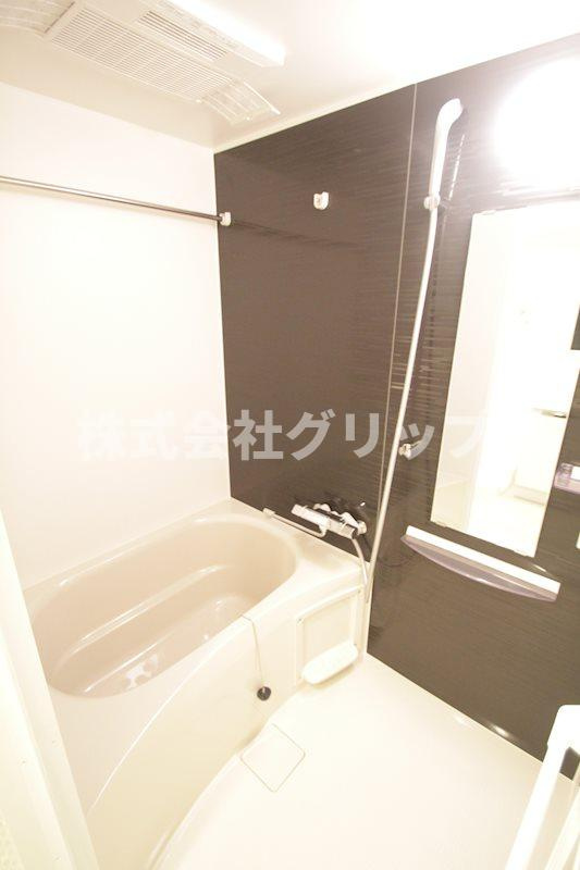 リヴシティ横濱新川町弐番館の浴室