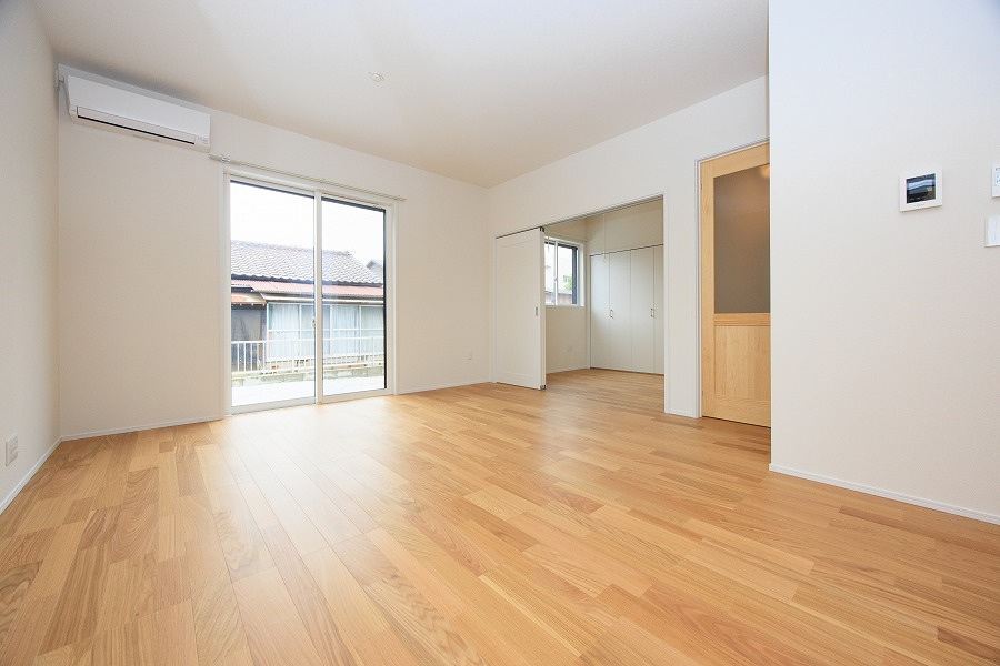 サンコート　鞍手郡鞍手町中山の居間・リビング