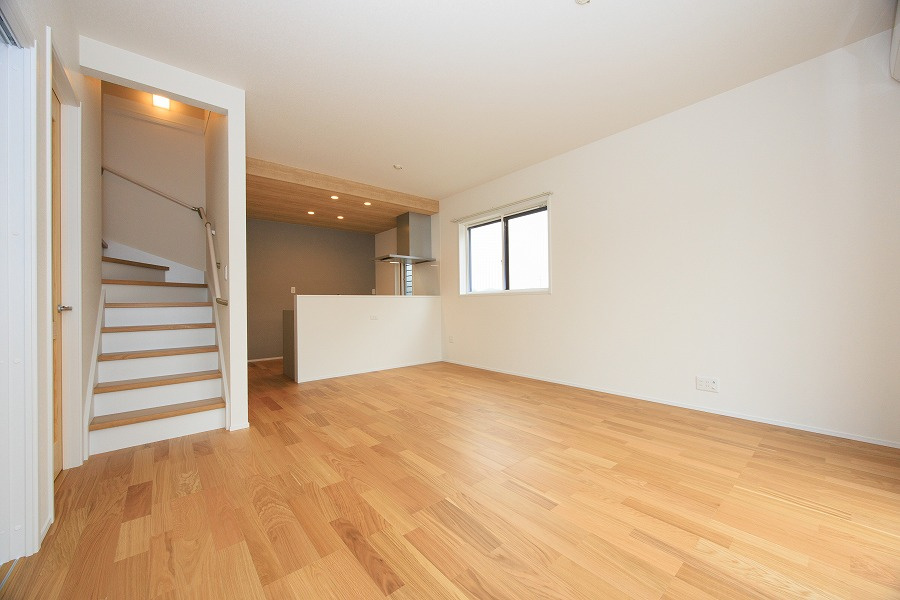 サンコート　鞍手郡鞍手町中山の居間・リビング