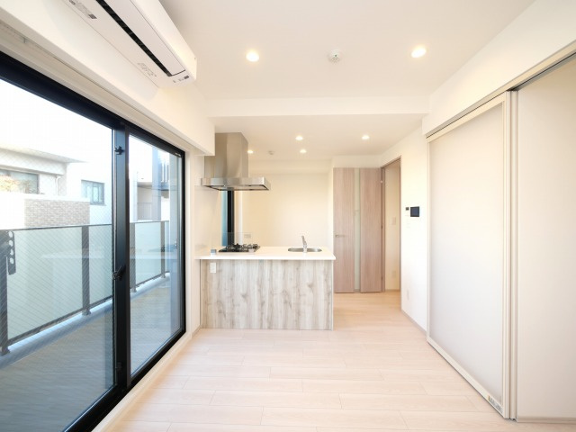 シーズンフラッツ新大阪の居間・リビング