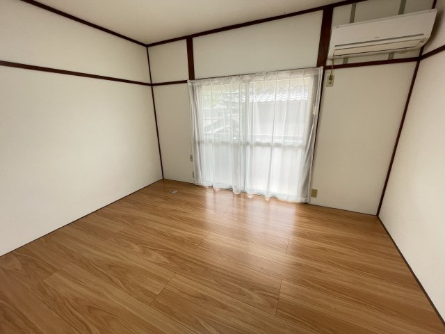 ハイツミツワの洋室