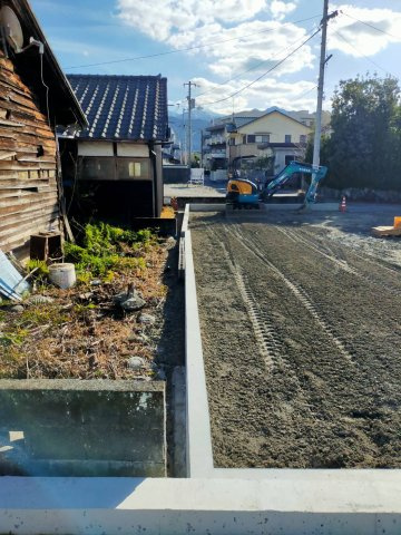 西条市大町の外観