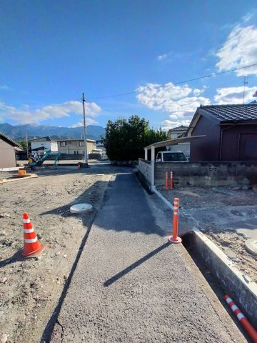 西条市大町の前面道路含む現地写真