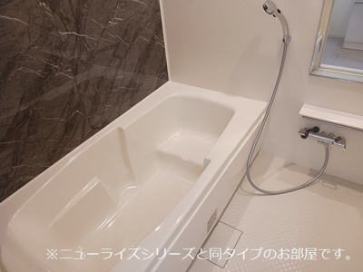 【浴室】 | ハレレア | コンパクトで使いやすいお風呂です