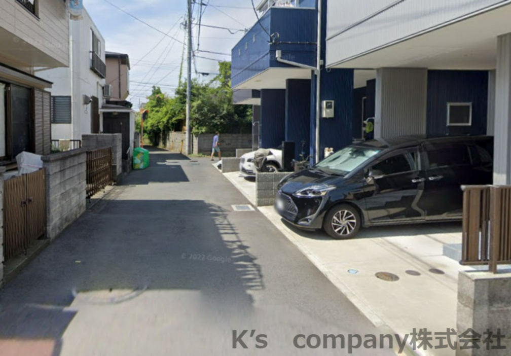 茅ヶ崎市十間坂2丁目　中古戸建の前面道路含む現地写真|前面道路です♪