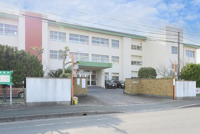 サンコート　遠賀郡水巻町吉田東１丁目の周辺|水巻南中学校まで880m 