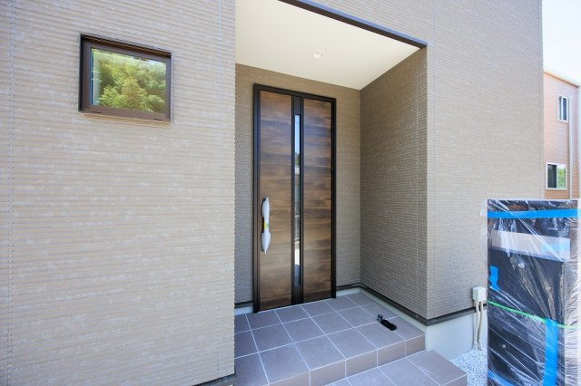 サンコート　遠賀郡水巻町吉田東１丁目の玄関